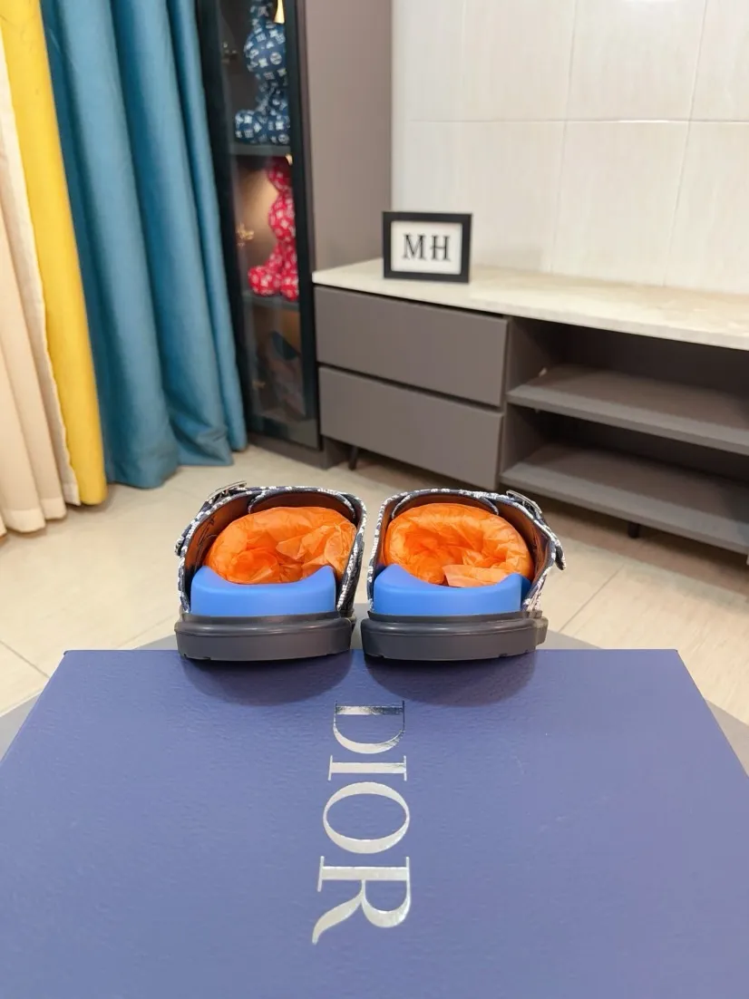 Men's shoes 💰380🌸🌸【Dior】Top purchasing agent 🇮🇹 Di Street Male God half drag counter synchronization, uppers imported from Italy with D logo fabric, high-quality complex splicing craftsmanship, soles: original soles specially provided by the original factory, exclusive event molded soles super comfortable, original factory single goods, 🔍🔍high quality, you can enter and exit the counter at will, welcome to compare, size number 38-45 (order 46)